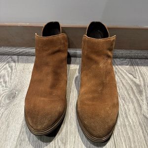 Crevo Leighton Bootie | Size 8.5 | Chestnut | Never Worn